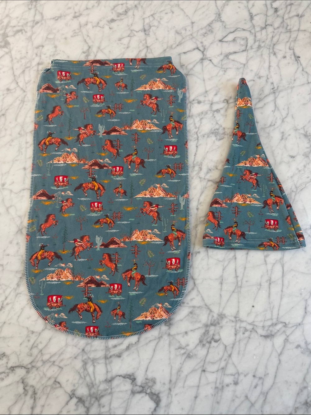 Kids Western Horse Cowboy Print Swaddle and Hat Set Sz 0-3 Mo
